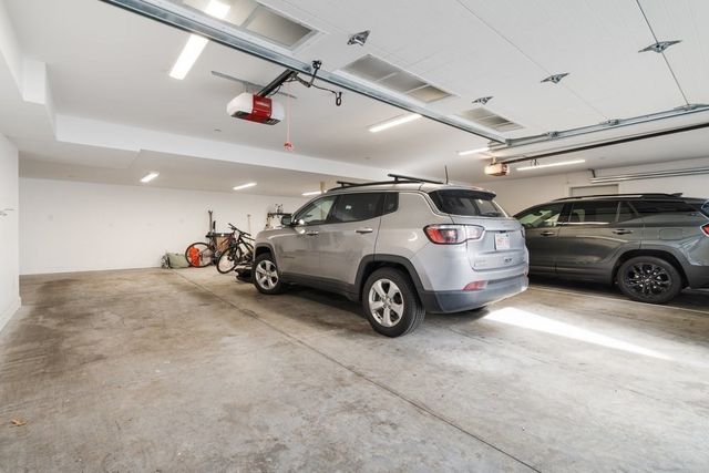 560 E 5th St 2, Boston, MA 02127