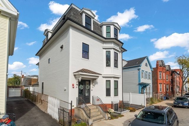 560 E 5th St 2, Boston, MA 02127