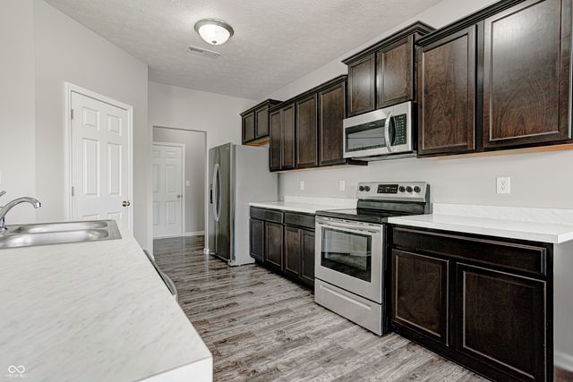 3780 Concord Point Way, Brownsburg, IN 46112