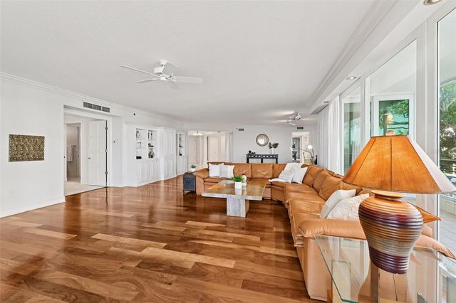 2410 HARBOURSIDE DRIVE 111, Longboat Key, FL 34228