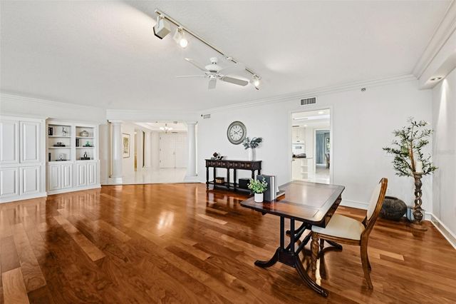 2410 HARBOURSIDE DRIVE 111, Longboat Key, FL 34228