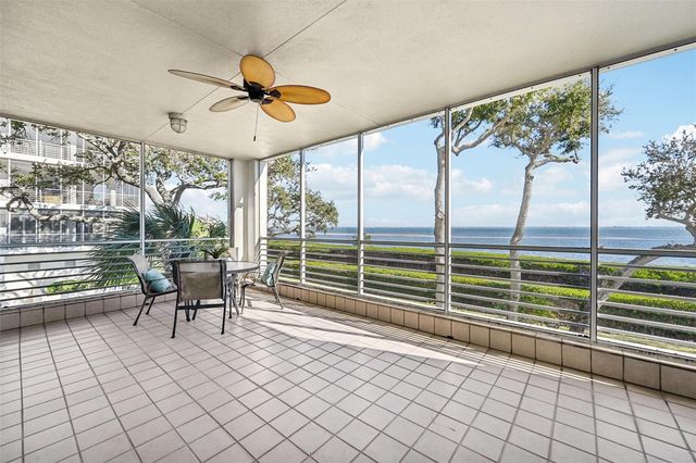 2410 HARBOURSIDE DRIVE 111, Longboat Key, FL 34228