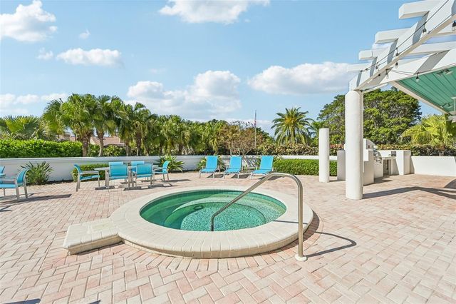 2410 HARBOURSIDE DRIVE 111, Longboat Key, FL 34228
