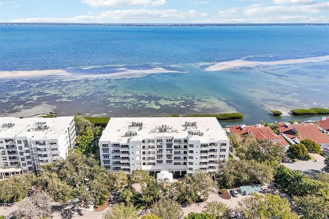 2410 HARBOURSIDE DRIVE 111, Longboat Key, FL 34228