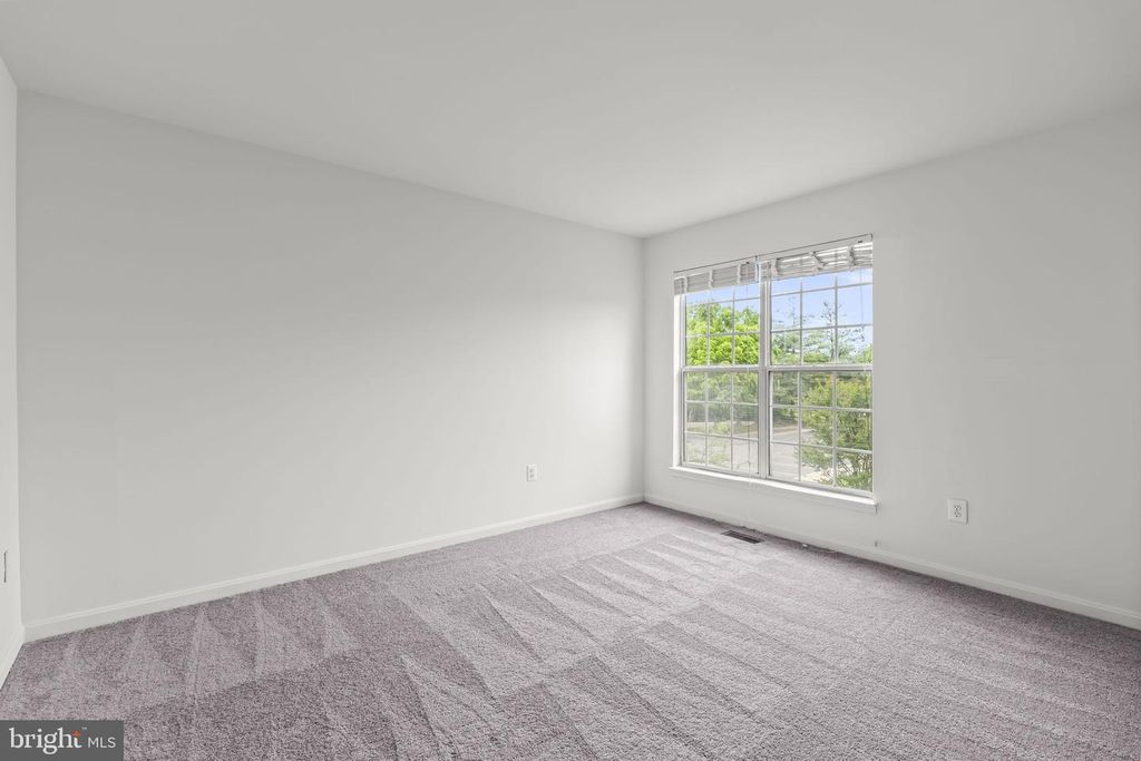 Image 18 of property listing at 233 KIRBYS LANDING CT, Odenton, MD 21113