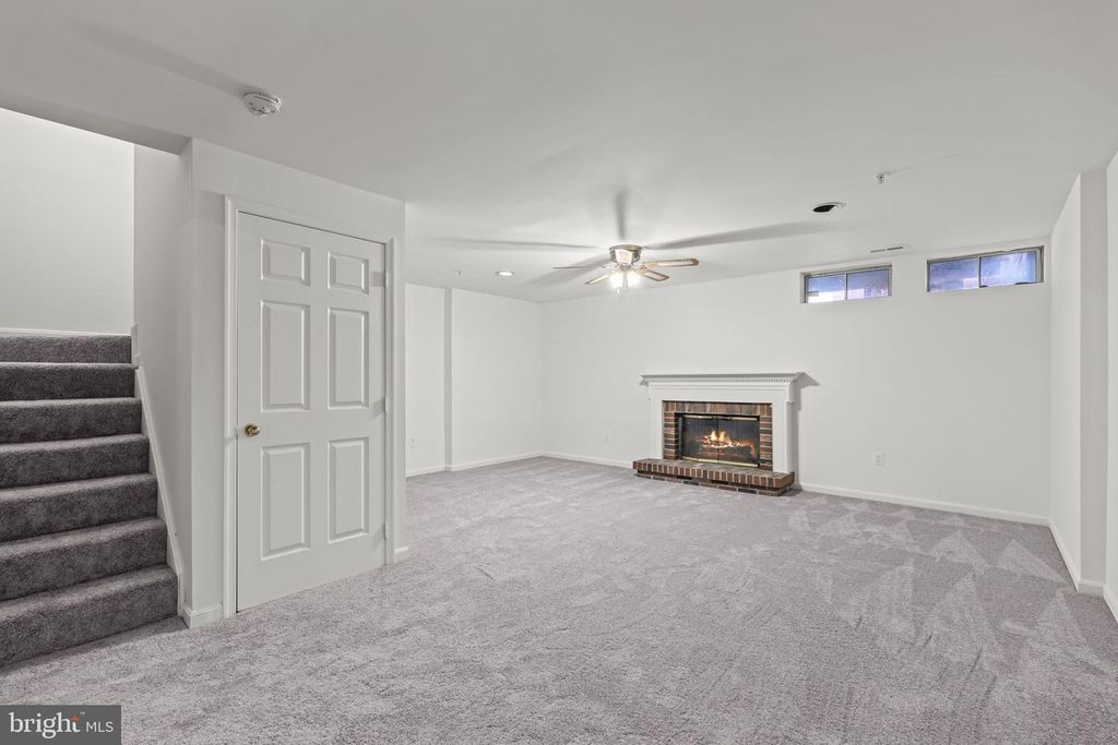 Image 28 of property listing at 233 KIRBYS LANDING CT, Odenton, MD 21113