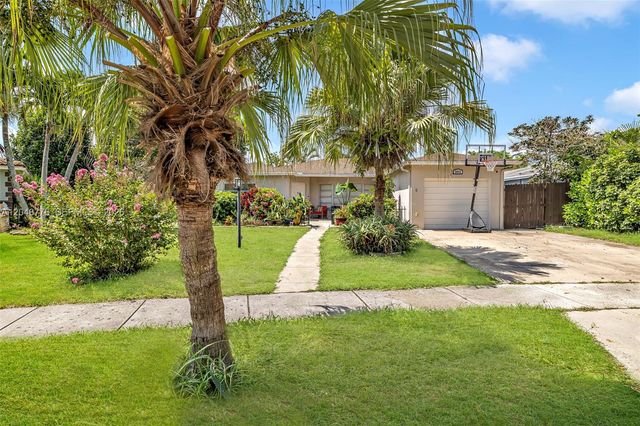 5045 SW 10th Street, Margate, FL 33068
