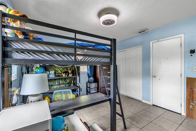 5045 SW 10th Street, Margate, FL 33068