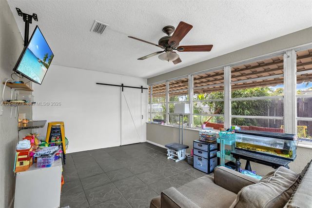 5045 SW 10th Street, Margate, FL 33068