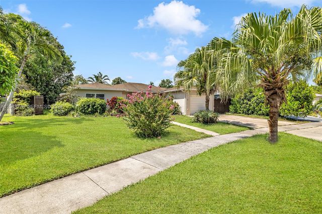 5045 SW 10th Street, Margate, FL 33068