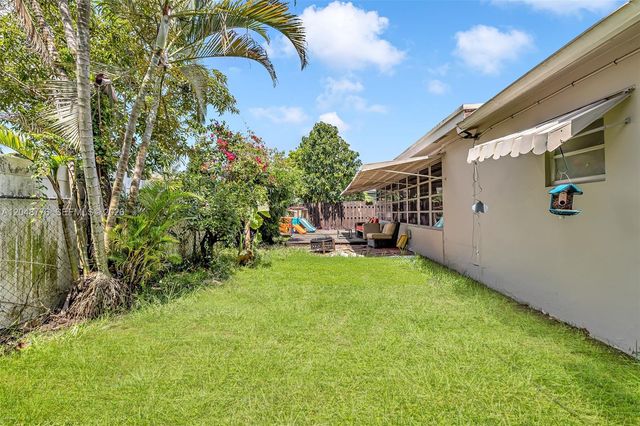 5045 SW 10th Street, Margate, FL 33068
