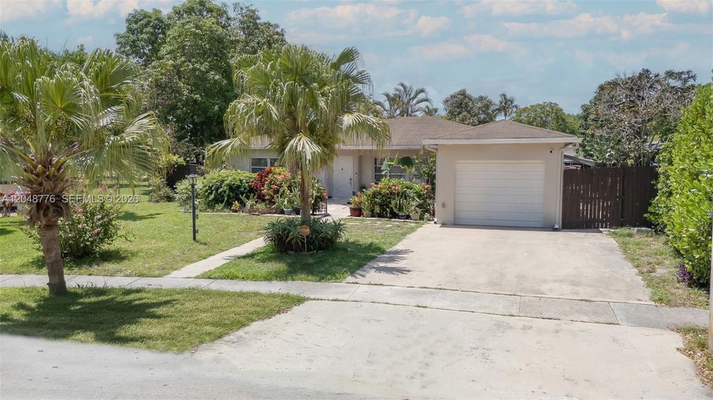 5045 SW 10th Street, Margate, FL 33068