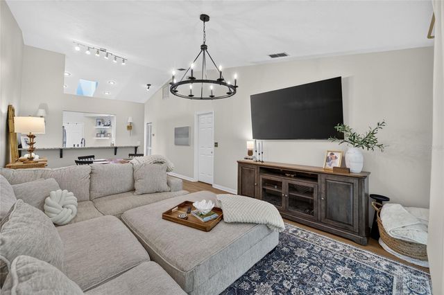 2429 SE 18TH CIRCLE, Ocala, FL 34471