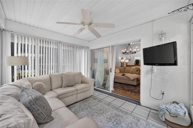 2429 SE 18TH CIRCLE, Ocala, FL 34471