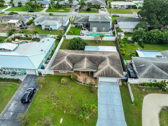 3892 26TH AVENUE N, St Petersburg, FL 33713