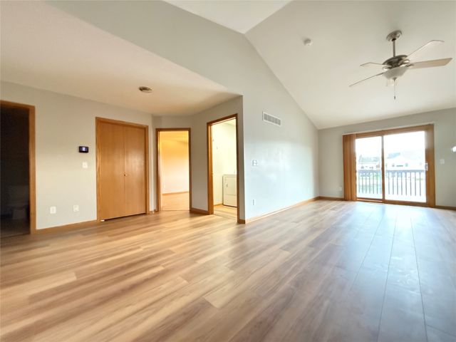 727 SE Ponds Edge Circle, Ankeny, IA 50021