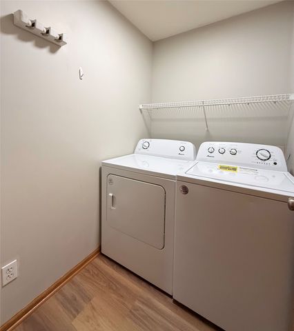 727 SE Ponds Edge Circle, Ankeny, IA 50021