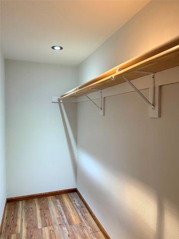 727 SE Ponds Edge Circle, Ankeny, IA 50021