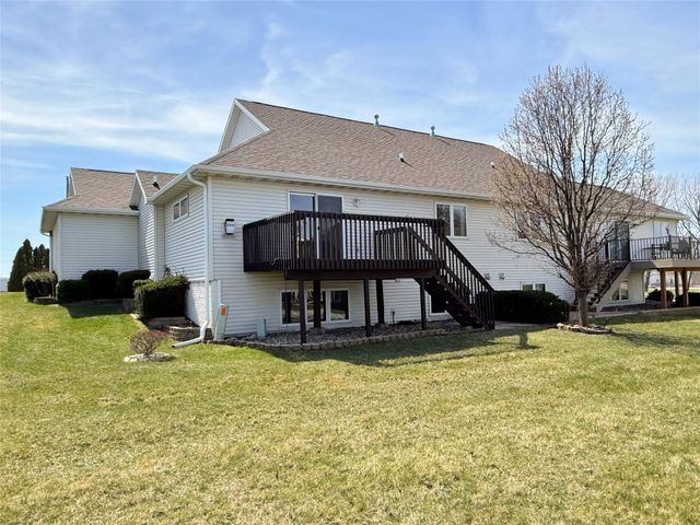 727 SE Ponds Edge Circle, Ankeny, IA 50021