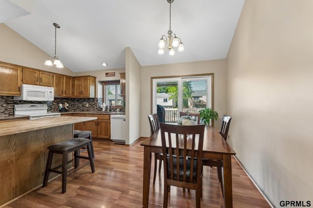 15231 Ontario Street, Omaha, NE 68144
