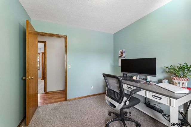 15231 Ontario Street, Omaha, NE 68144