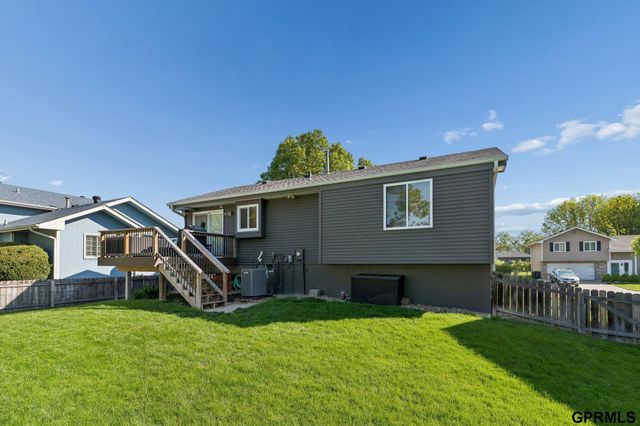 15231 Ontario Street, Omaha, NE 68144