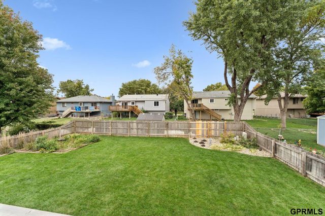 15231 Ontario Street, Omaha, NE 68144