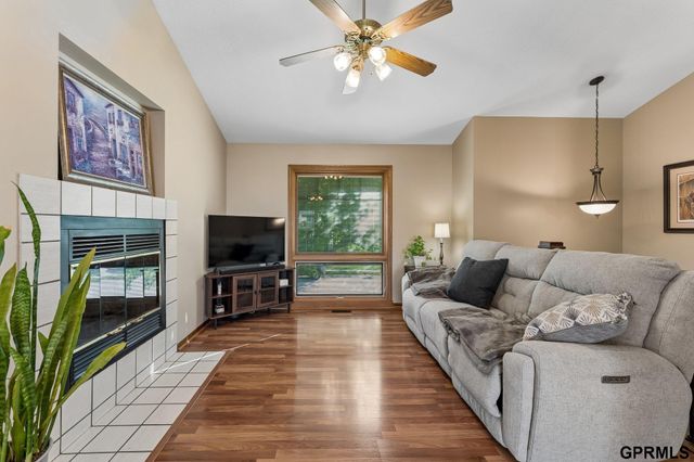 15231 Ontario Street, Omaha, NE 68144