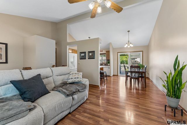 15231 Ontario Street, Omaha, NE 68144