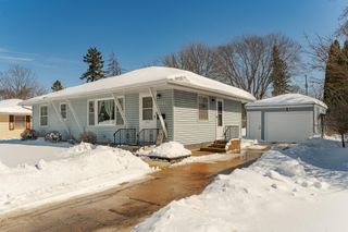 2304 15th Avenue NW, Rochester, MN 55901