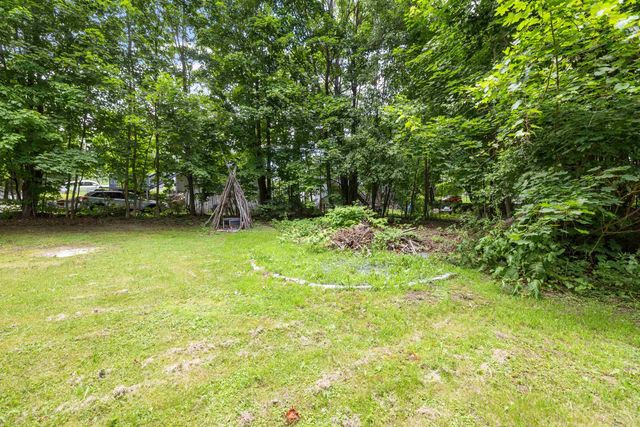 6 Winter Street, Plymouth, NH 03264