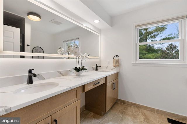 32 HIGHMONT DR, Princeton Junction, NJ 08550