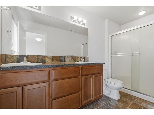 8011 Ne 142ND Ave, Vancouver, WA 98682