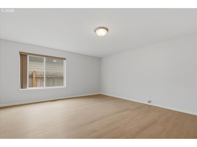 8011 Ne 142ND Ave, Vancouver, WA 98682