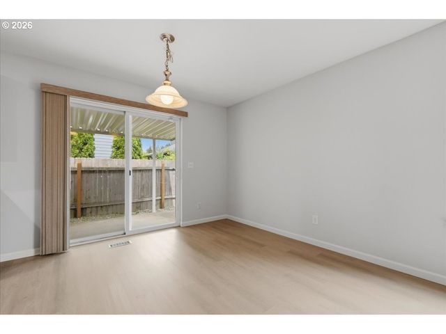 8011 Ne 142ND Ave, Vancouver, WA 98682