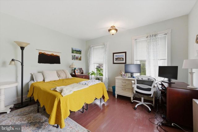 48 E STEWART AVE, Lansdowne, PA 19050