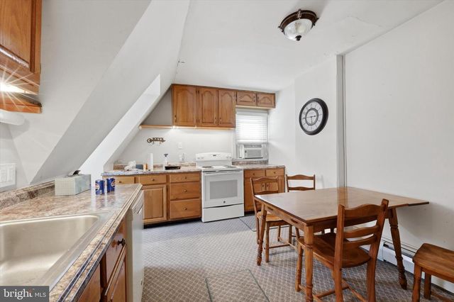 48 E STEWART AVE, Lansdowne, PA 19050