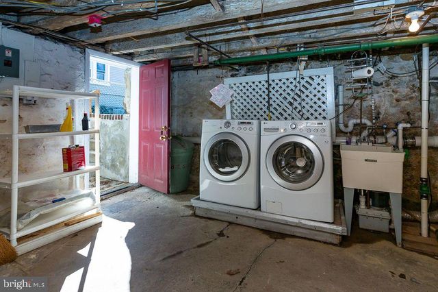 48 E STEWART AVE, Lansdowne, PA 19050