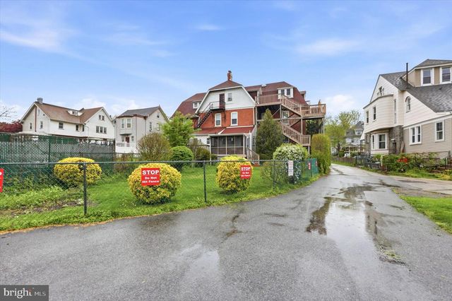 48 E STEWART AVE, Lansdowne, PA 19050