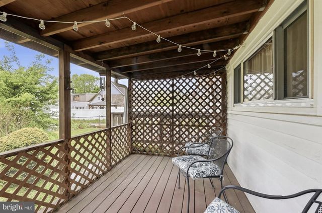 48 E STEWART AVE, Lansdowne, PA 19050