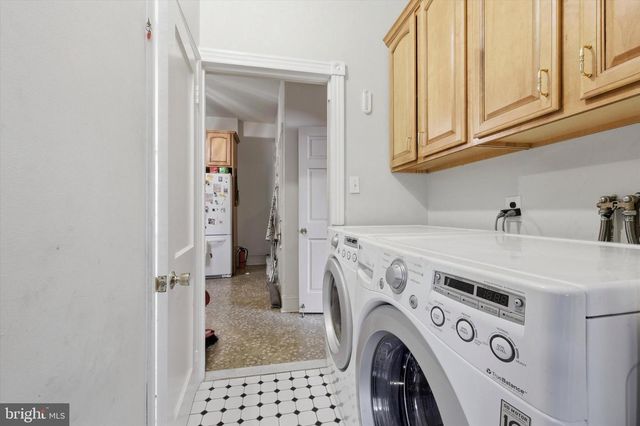 48 E STEWART AVE, Lansdowne, PA 19050