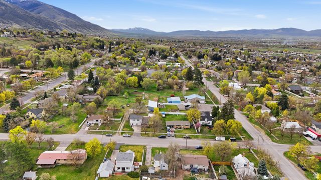 71 W 200 S, Providence, UT 84332