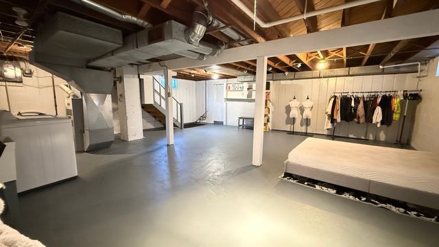 1016 Kingsway Avenue, Rockford, IL 61108