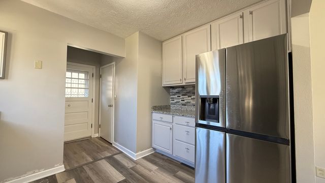 1016 Kingsway Avenue, Rockford, IL 61108