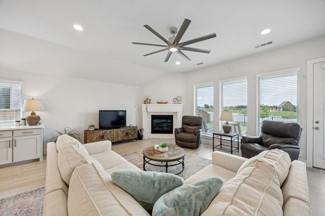 1232 Rushcroft Way, Forney, TX 75126