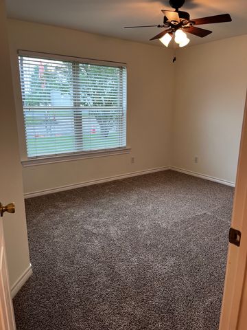 315 College Avenue, Royse City, TX 75189