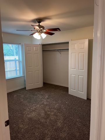 315 College Avenue, Royse City, TX 75189
