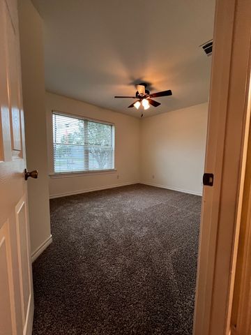 315 College Avenue, Royse City, TX 75189