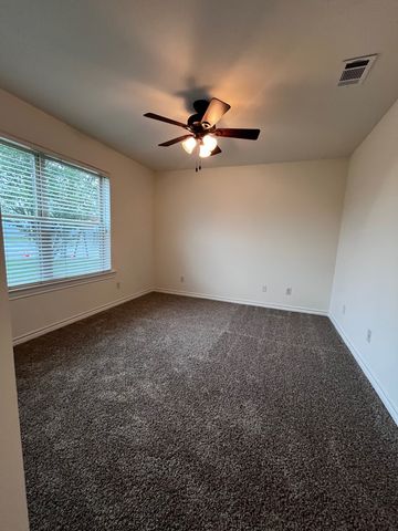 315 College Avenue, Royse City, TX 75189
