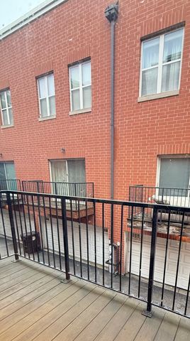 338 E 25TH Place, Chicago, IL 60616